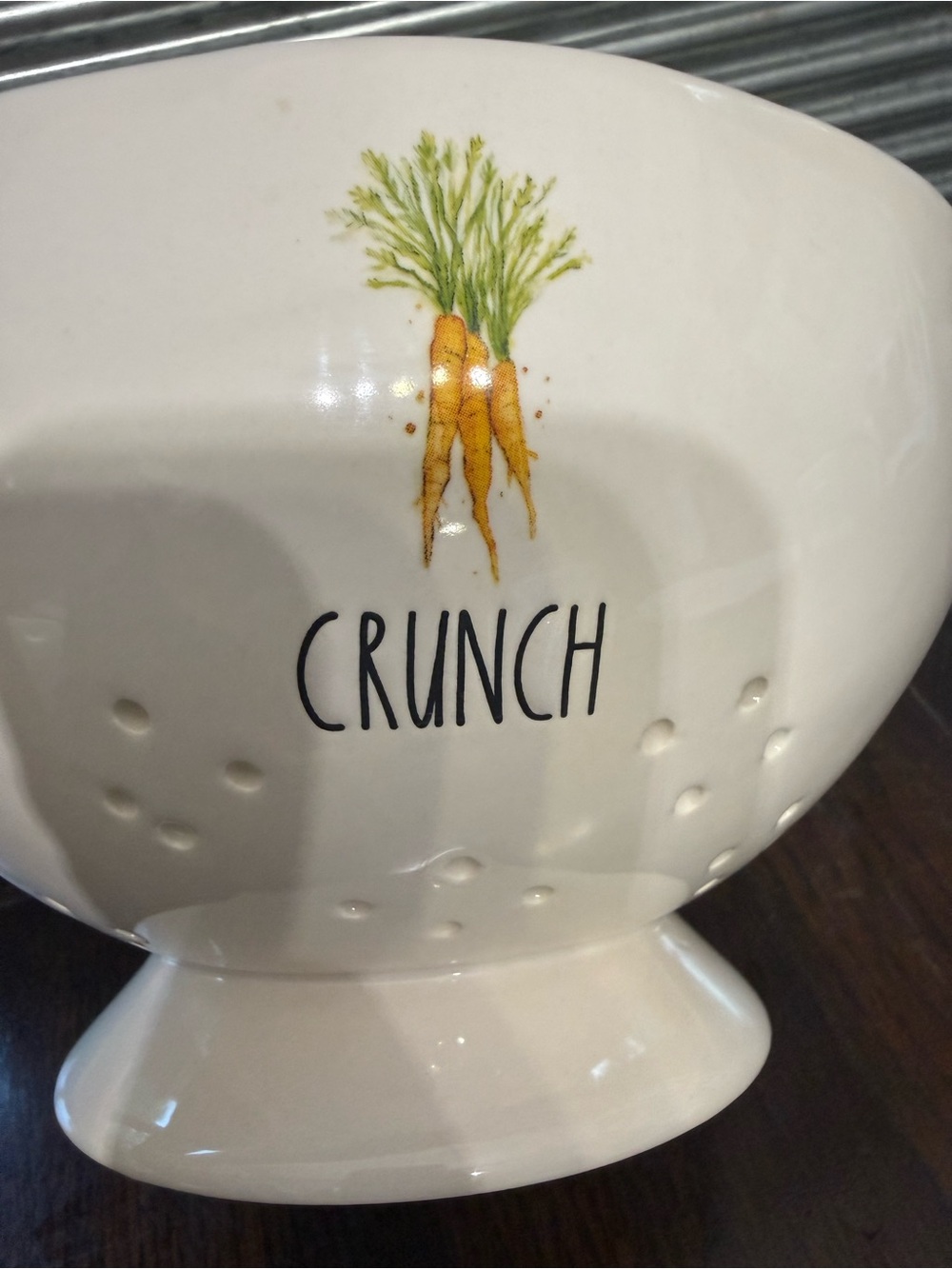 HTF Rae Dunn by Magenta CRUNCH Ceramic Easter Carrot Colander Strainer Bowl 8” - Picture 4 of 6